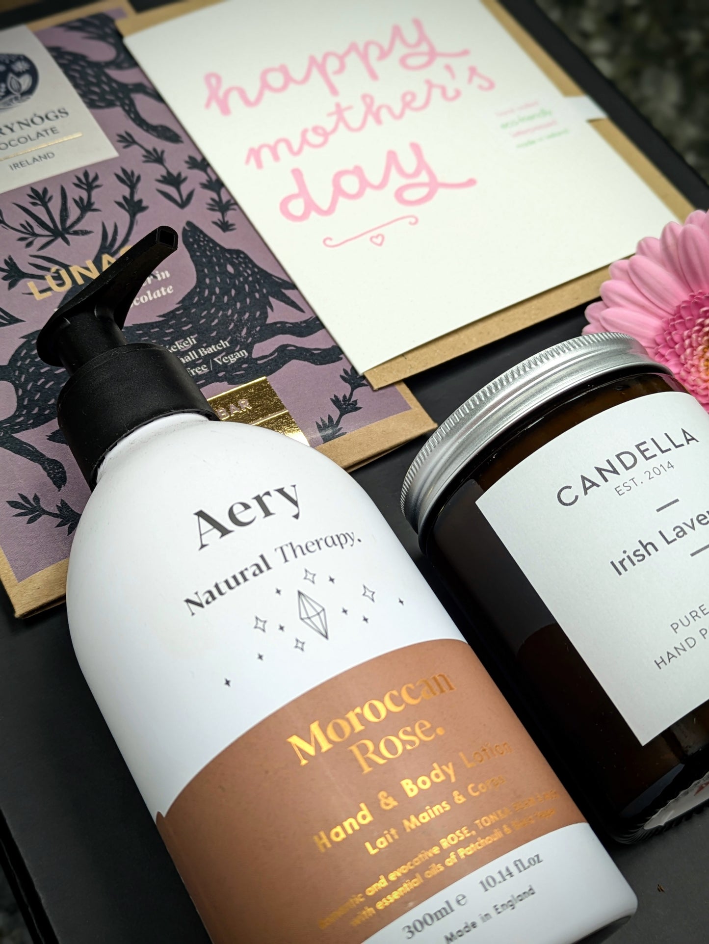 Small Luxury Mother's Day Gift Box