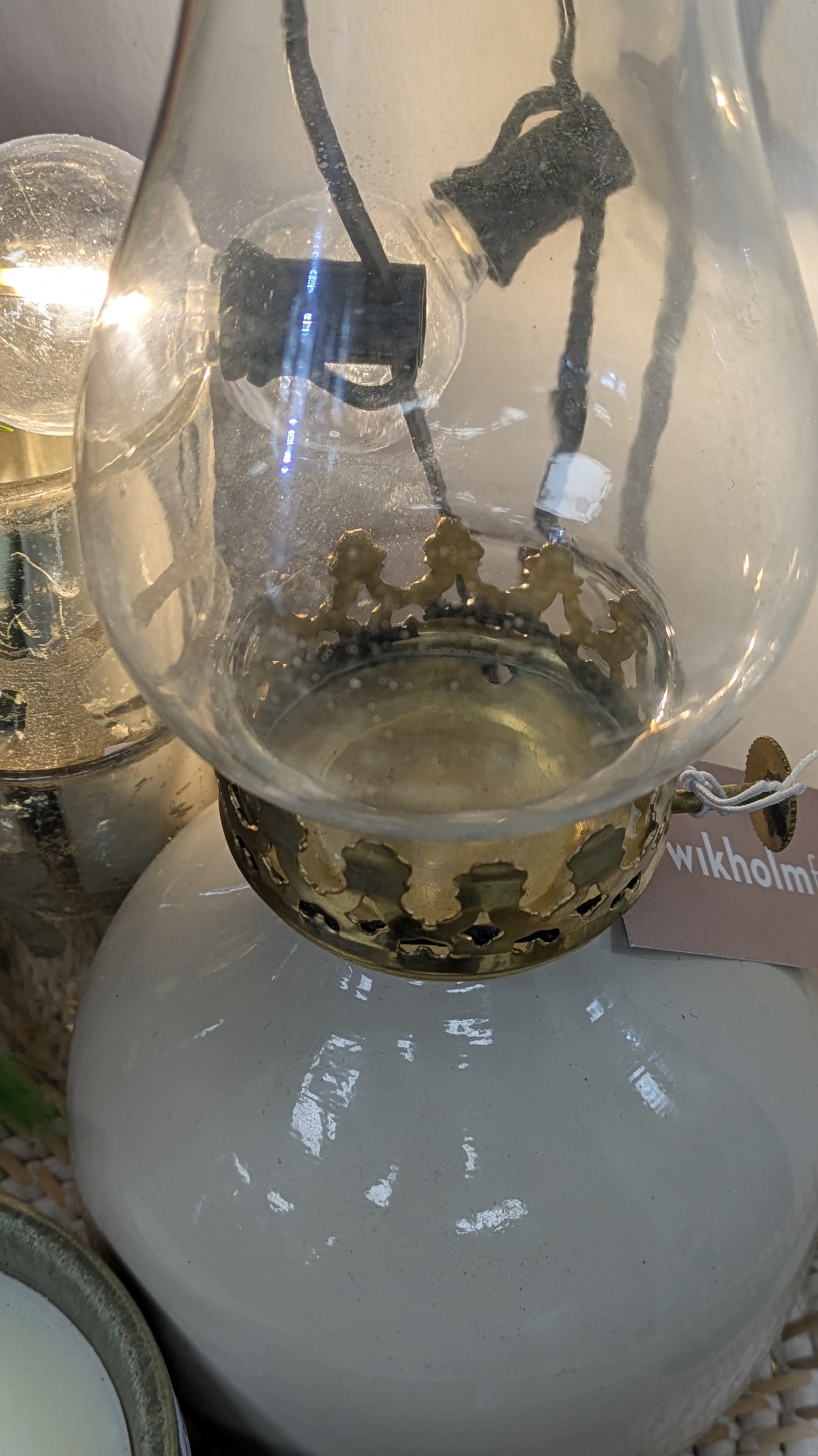 Vintage-style Oil Lamp Candle Holder