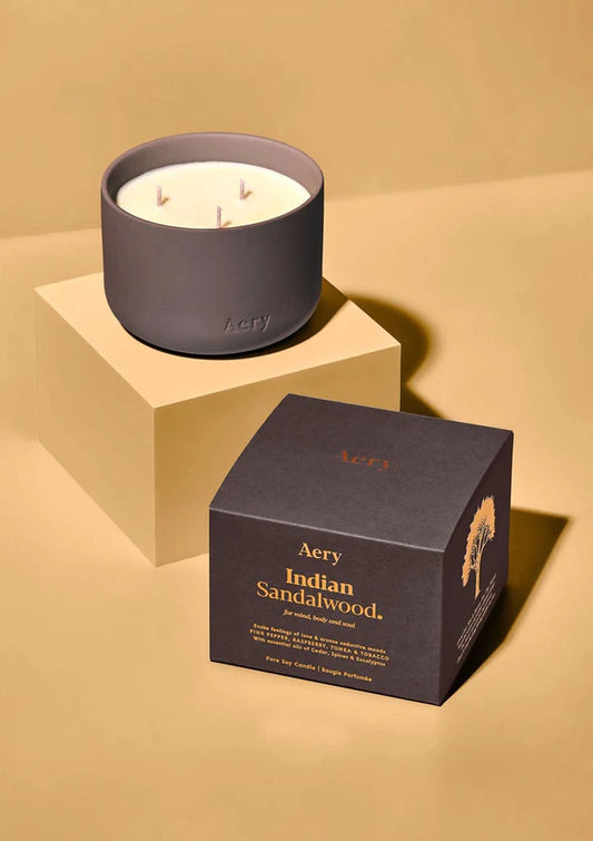 INDIAN SANDALWOOD TRIPLE WICK CANDLE - PEPPER RASPBERRY AND TONKA