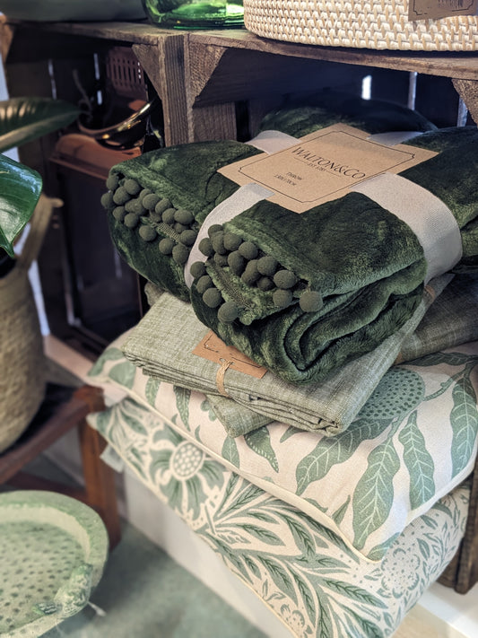 Pom Pom Fleece Throw